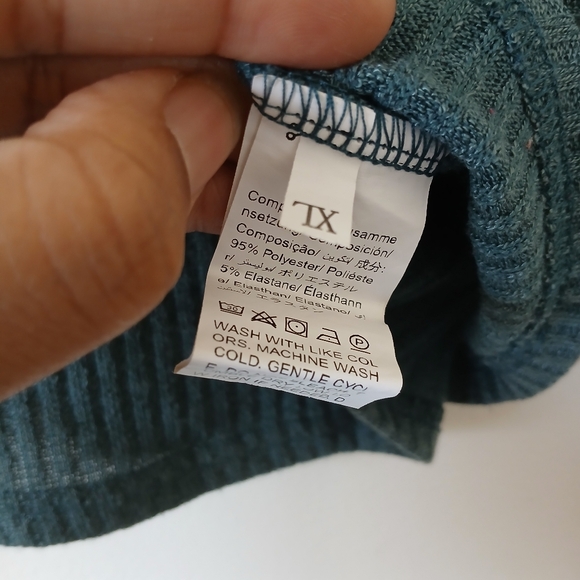 Women's X-Large Cotton Knit Crop Top - Picture 6 of 7